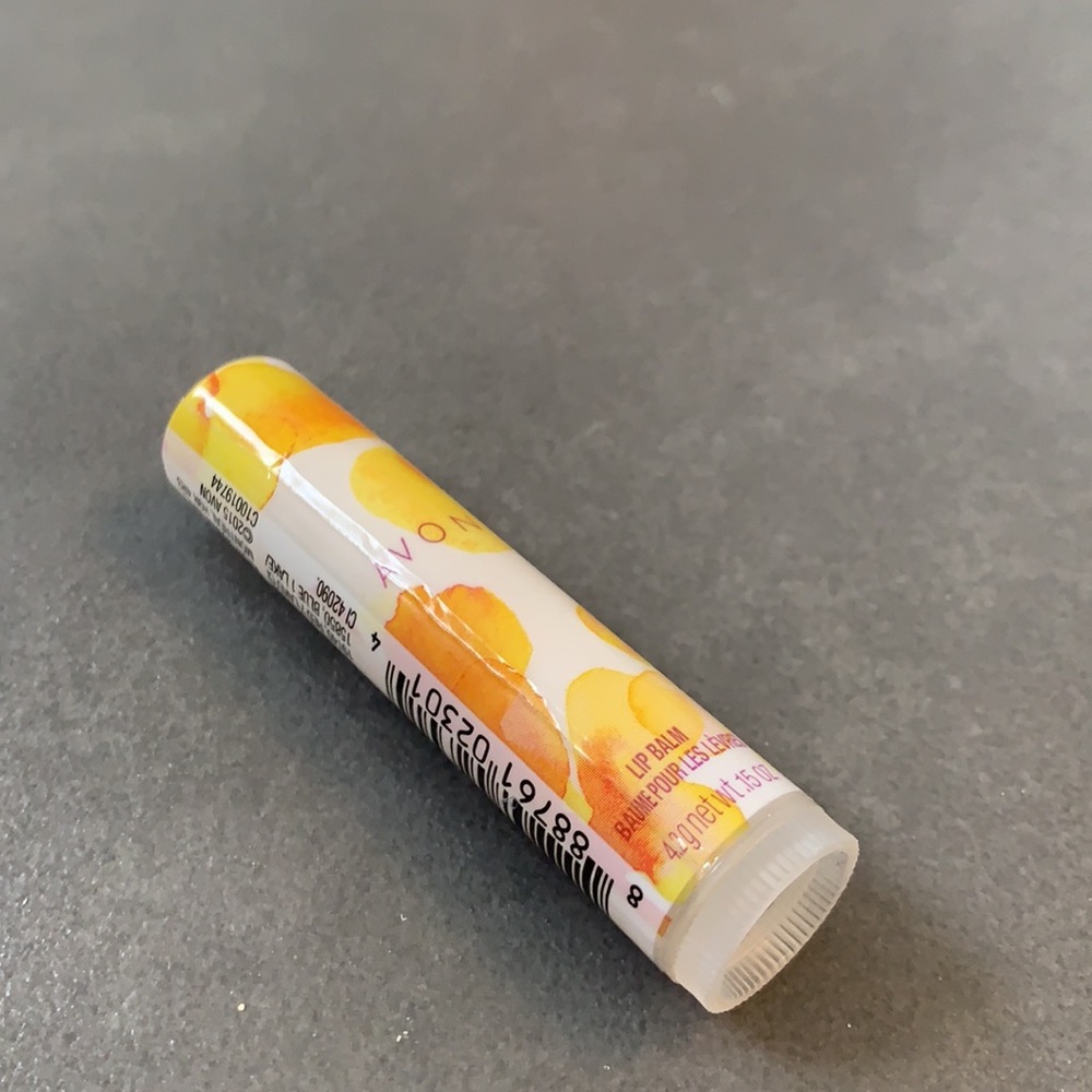🌼 Avon “Petals” Lip Balm - Coconut Flower 🌼 - Picture 9 of 10